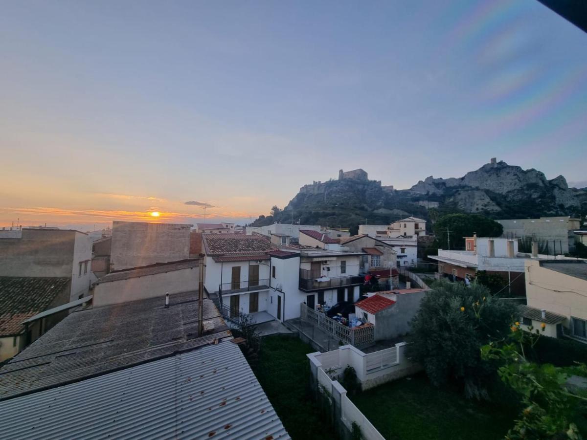 B&B E Casa Vacanza Al Castello Роччелла-Йоніка Екстер'єр фото