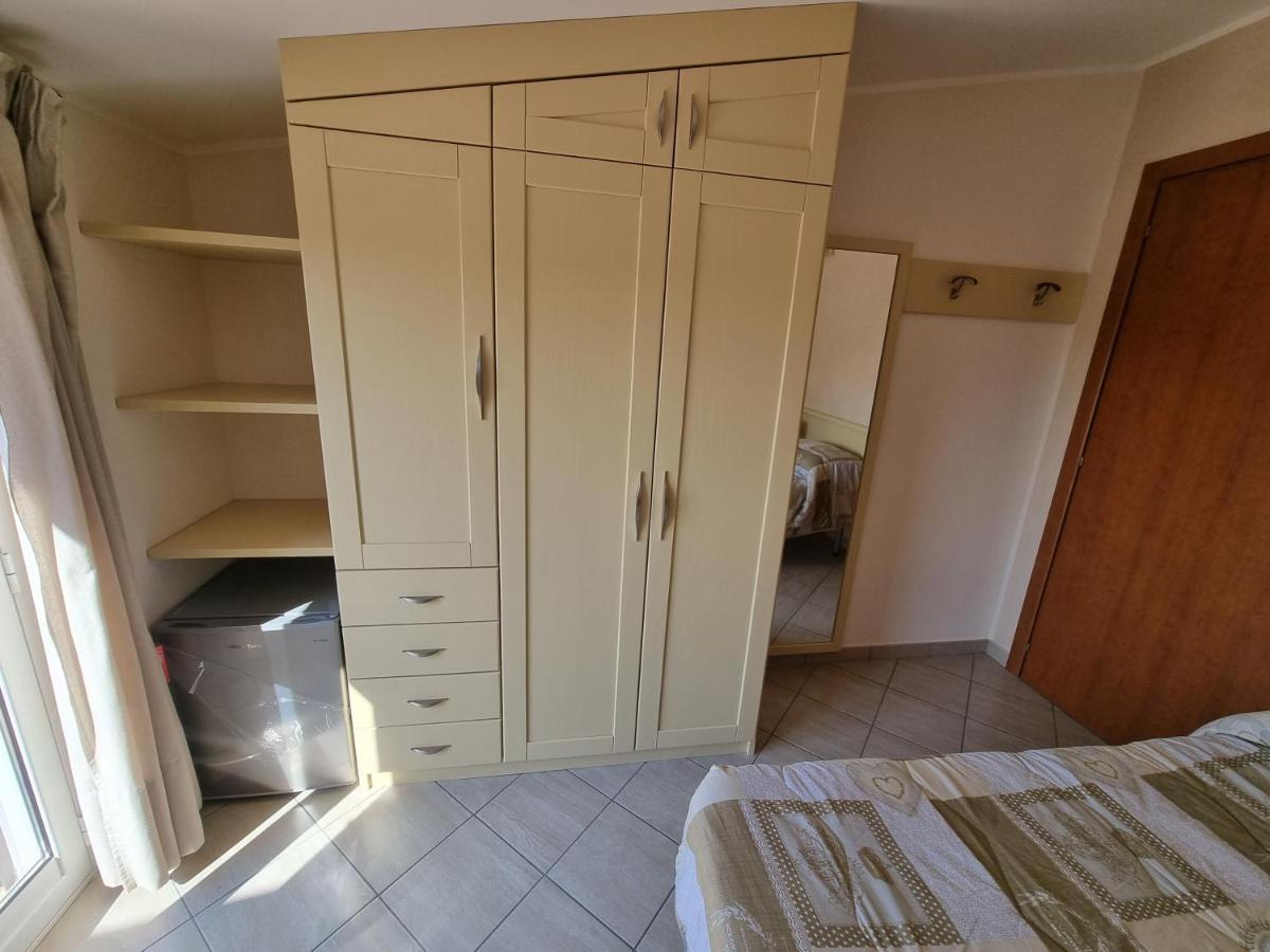 B&B E Casa Vacanza Al Castello Роччелла-Йоніка Екстер'єр фото