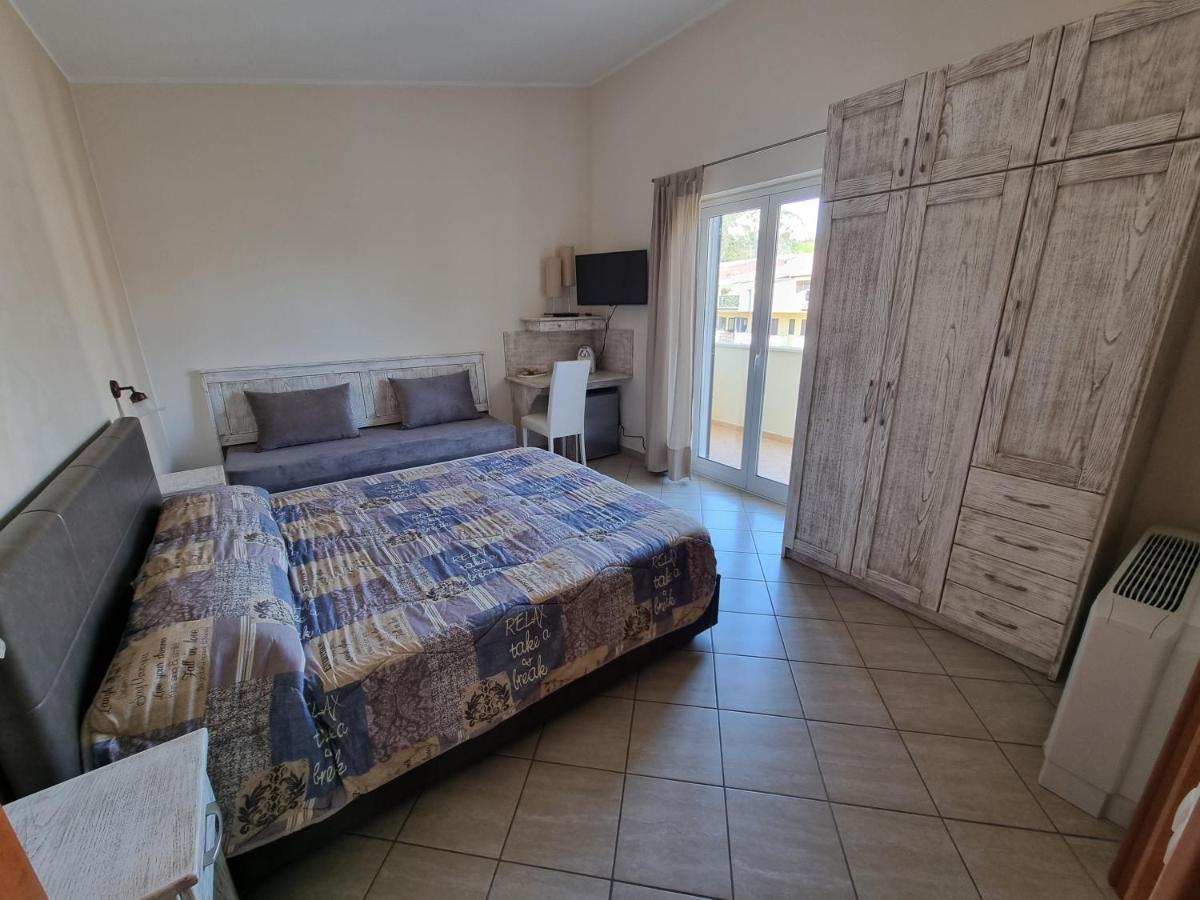 B&B E Casa Vacanza Al Castello Роччелла-Йоніка Екстер'єр фото