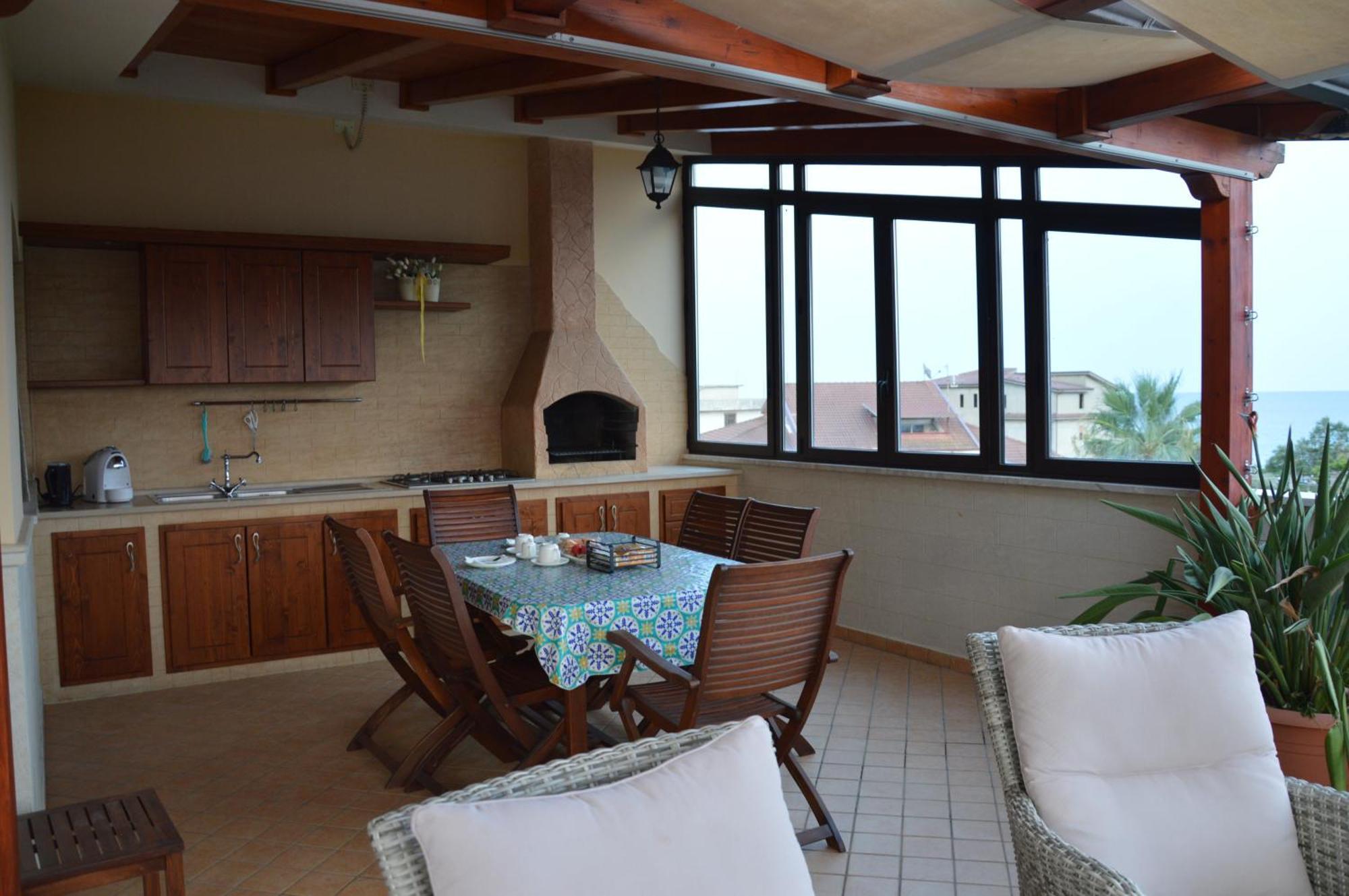 B&B E Casa Vacanza Al Castello Роччелла-Йоніка Екстер'єр фото